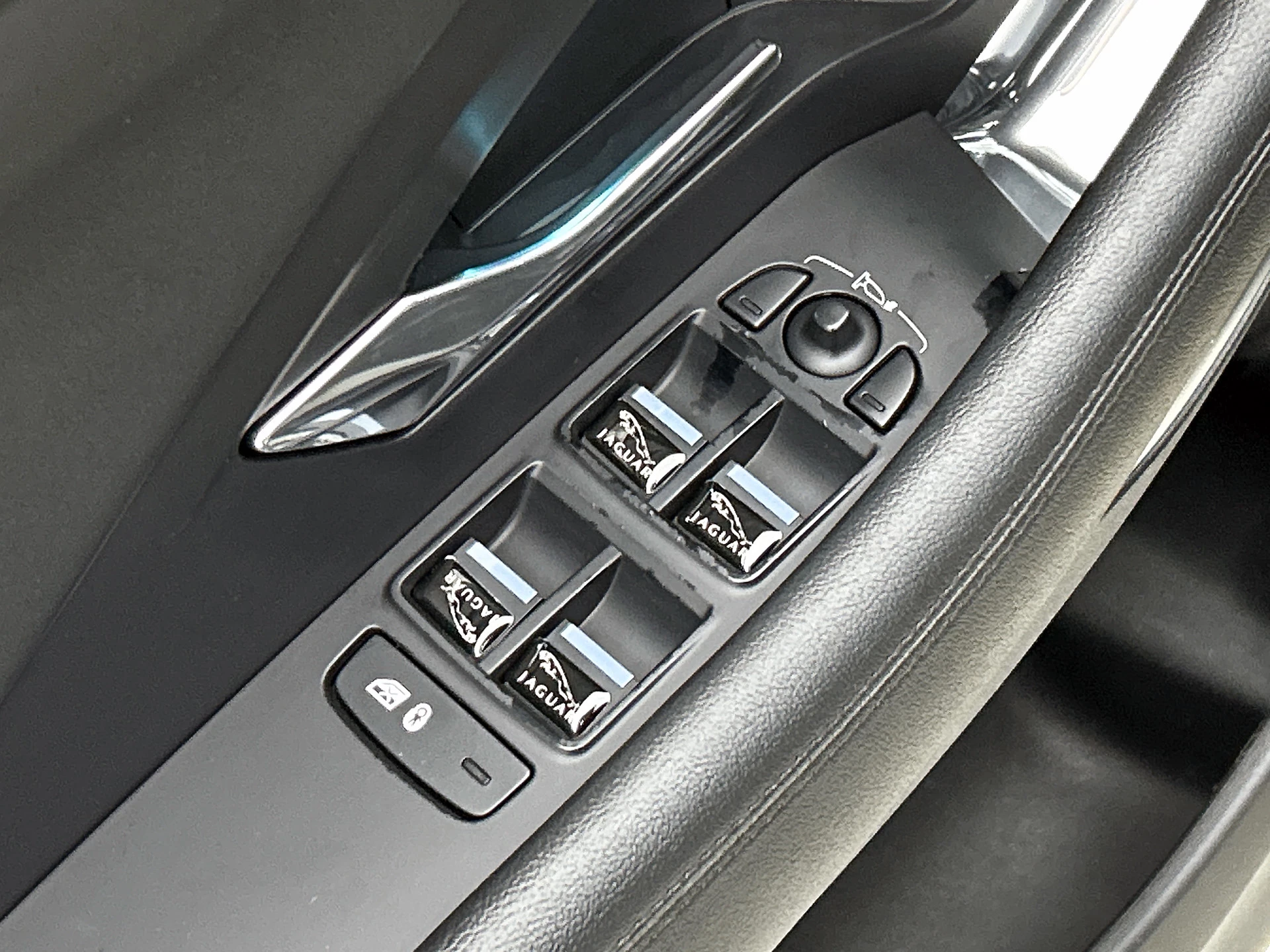 Hoofdafbeelding Jaguar E-PACE