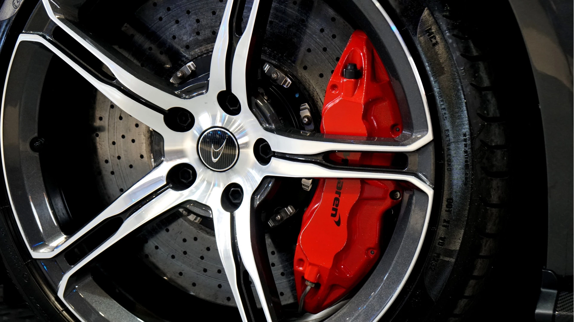 Hoofdafbeelding McLaren 650S