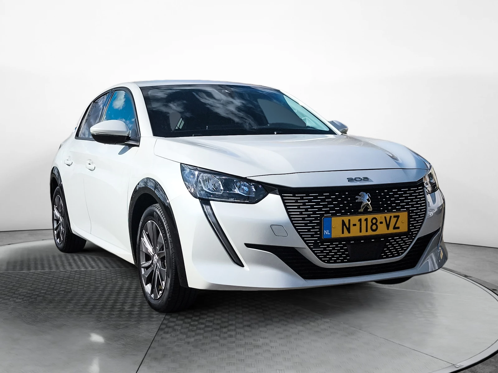 Hoofdafbeelding Peugeot e-208