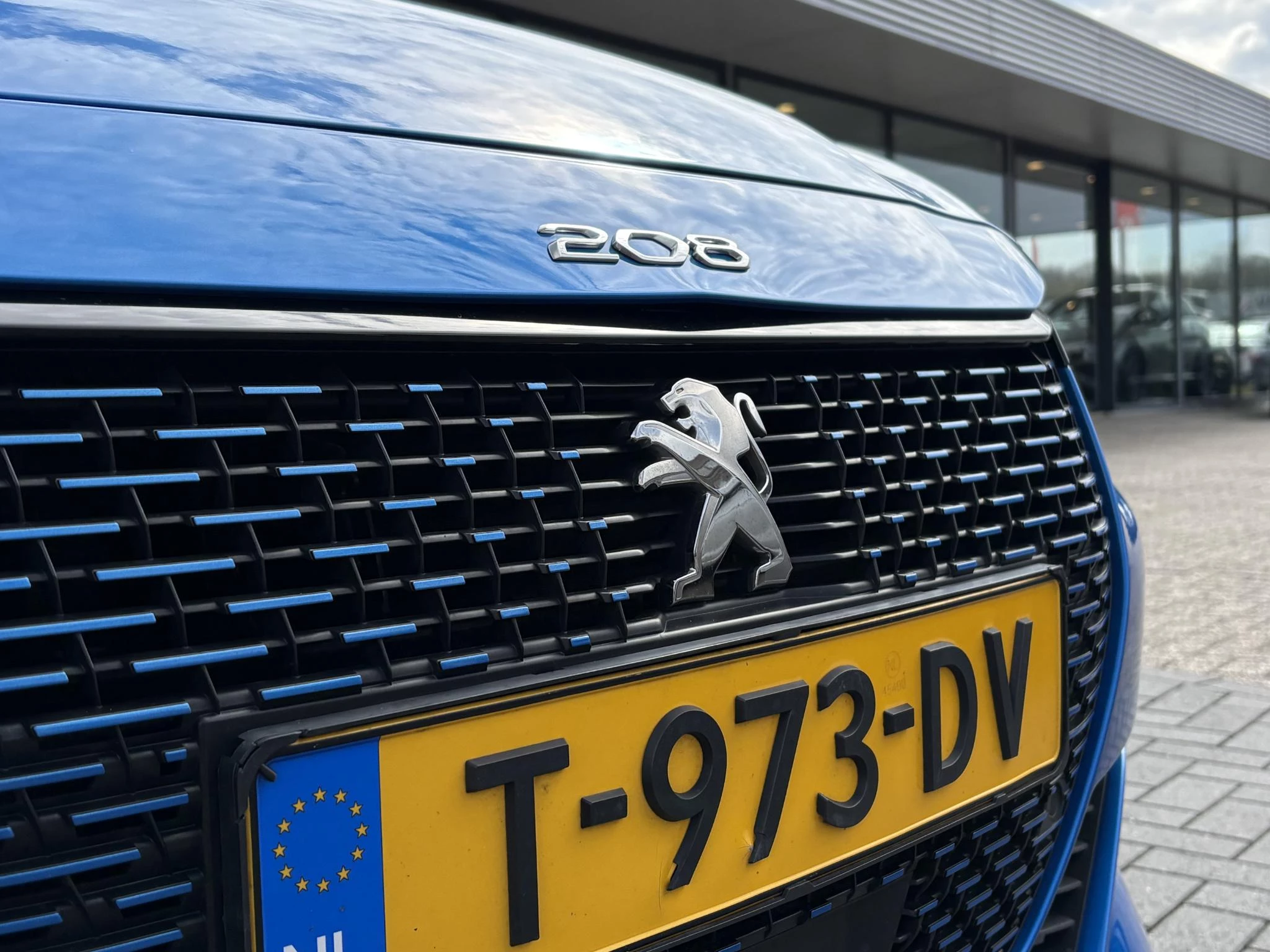 Hoofdafbeelding Peugeot e-208