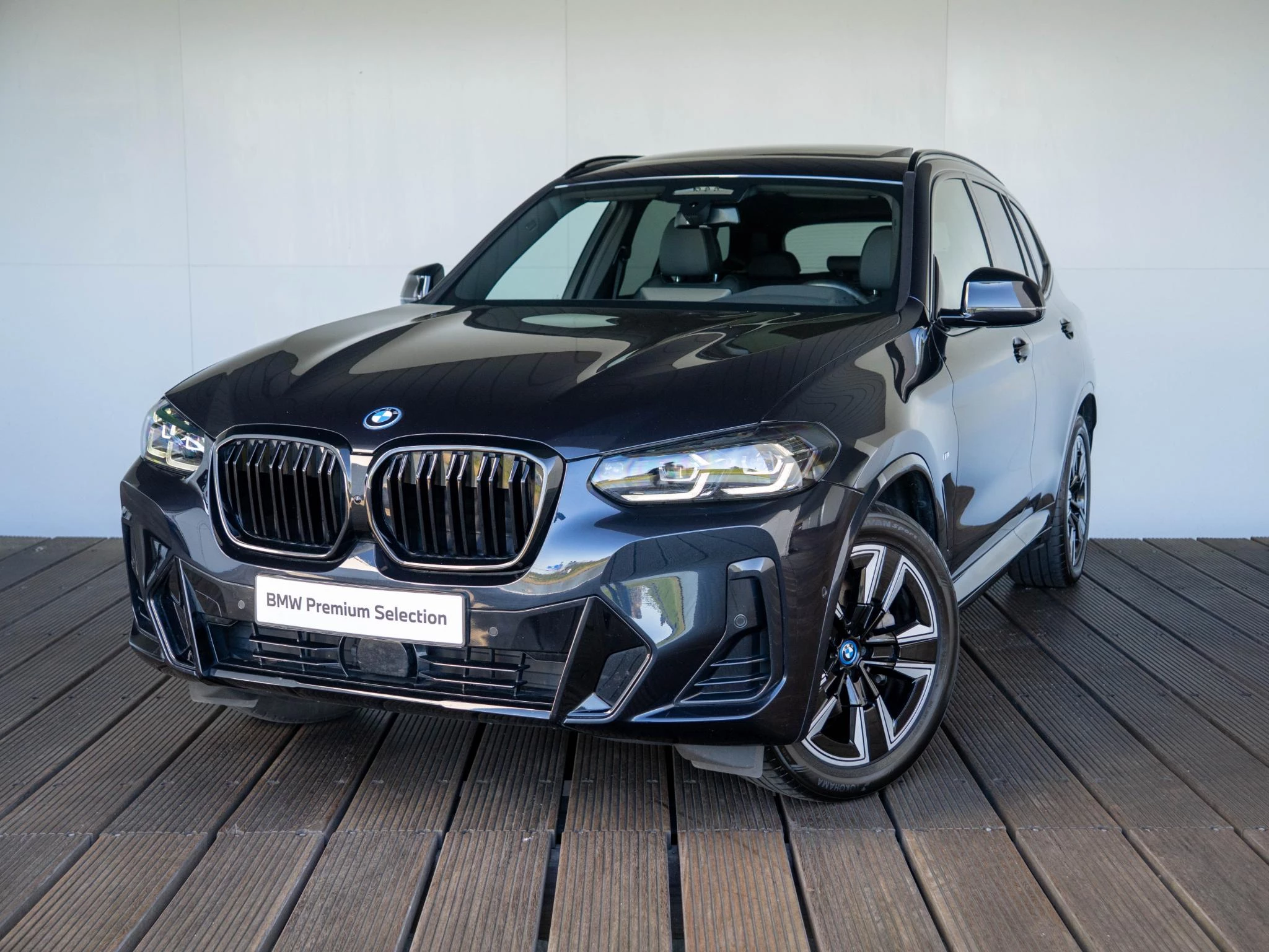 Hoofdafbeelding BMW iX3