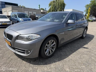 BMW 5-serie Touring 523i High Executive