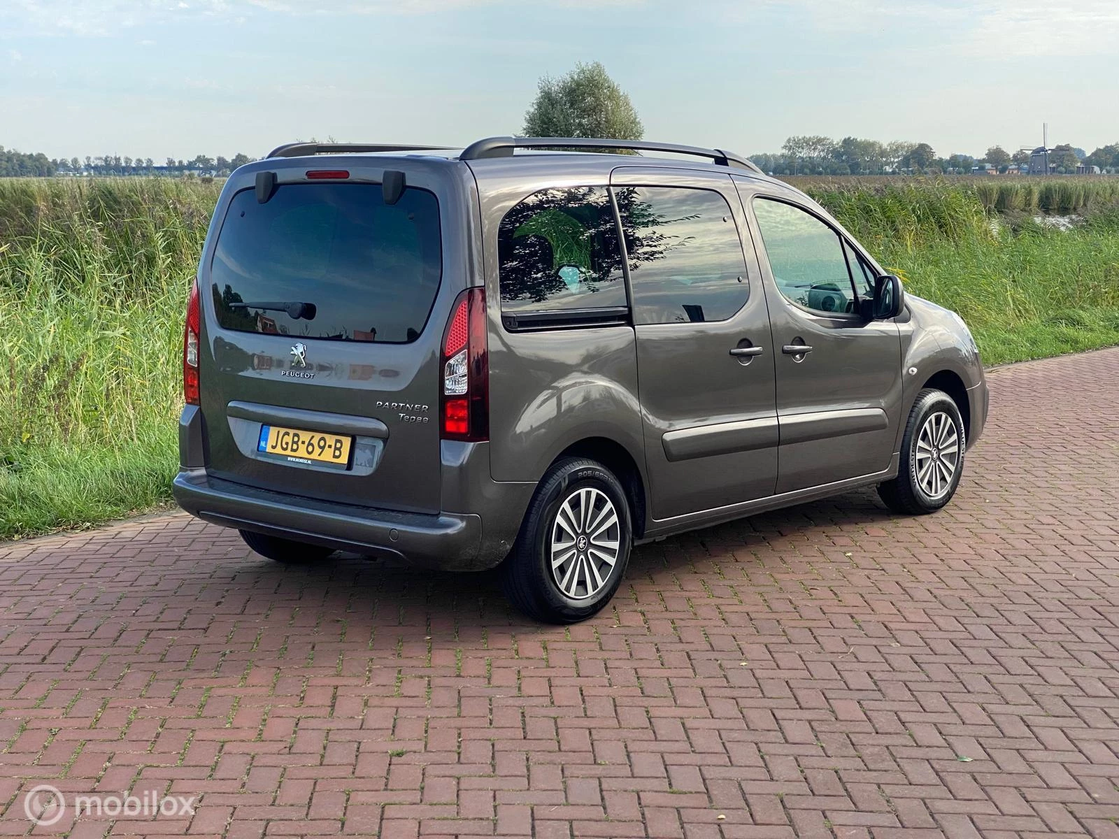 Hoofdafbeelding Peugeot Partner