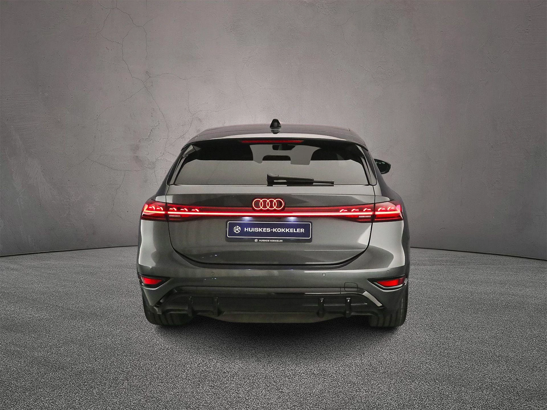 Hoofdafbeelding Audi S6 Avant e-tron