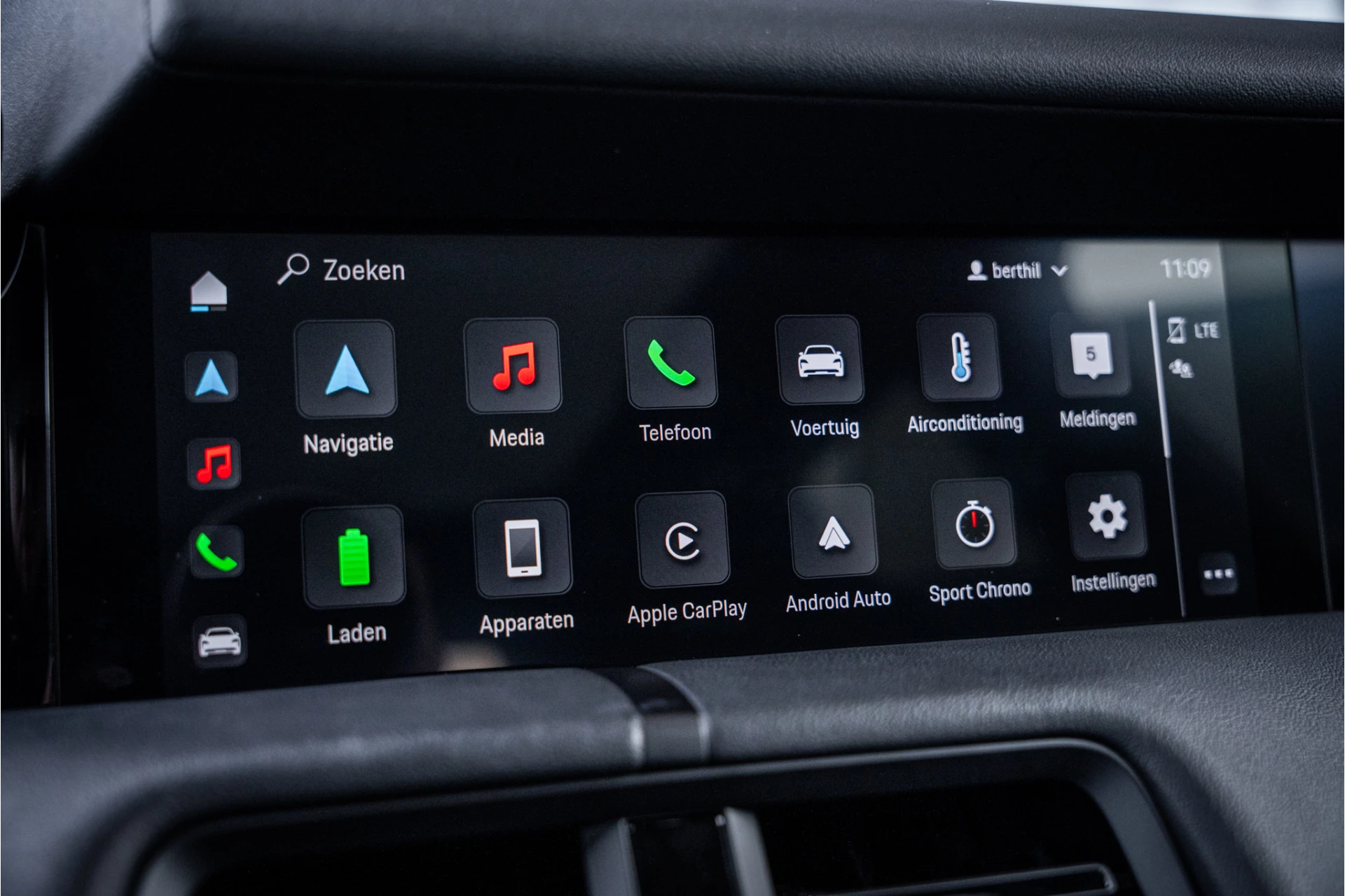 Hoofdafbeelding Porsche Taycan