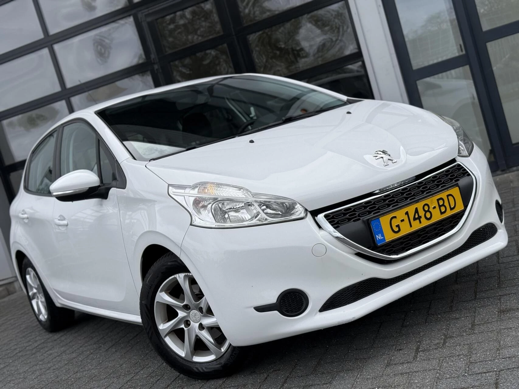 Hoofdafbeelding Peugeot 208