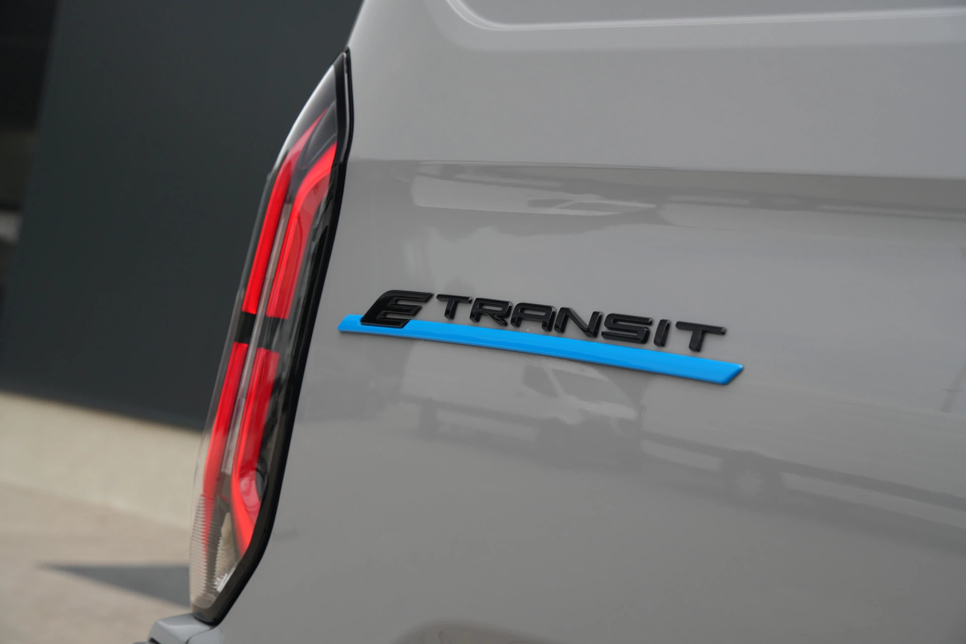 Hoofdafbeelding Ford E-Transit Custom