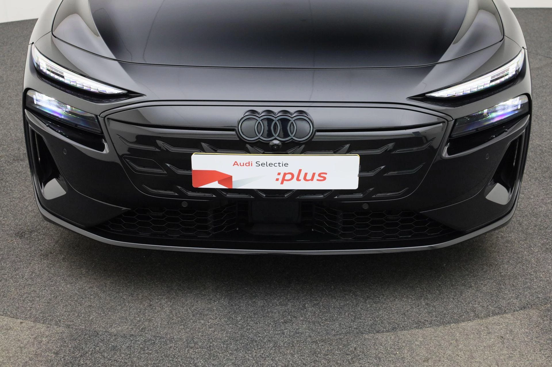 Hoofdafbeelding Audi A6 Avant e-tron