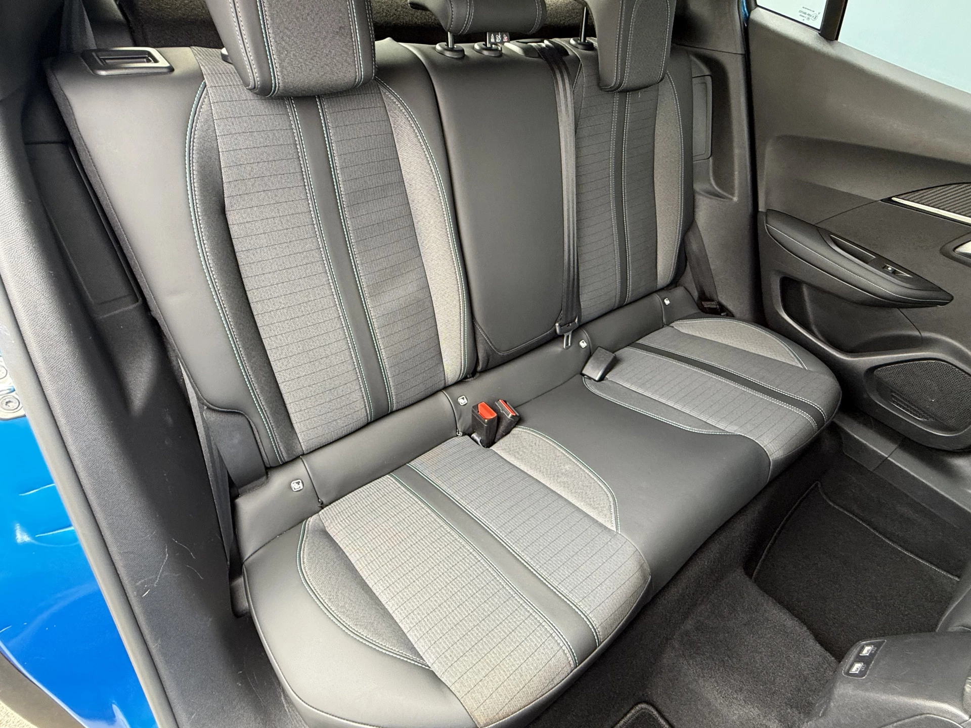 Hoofdafbeelding Peugeot e-2008