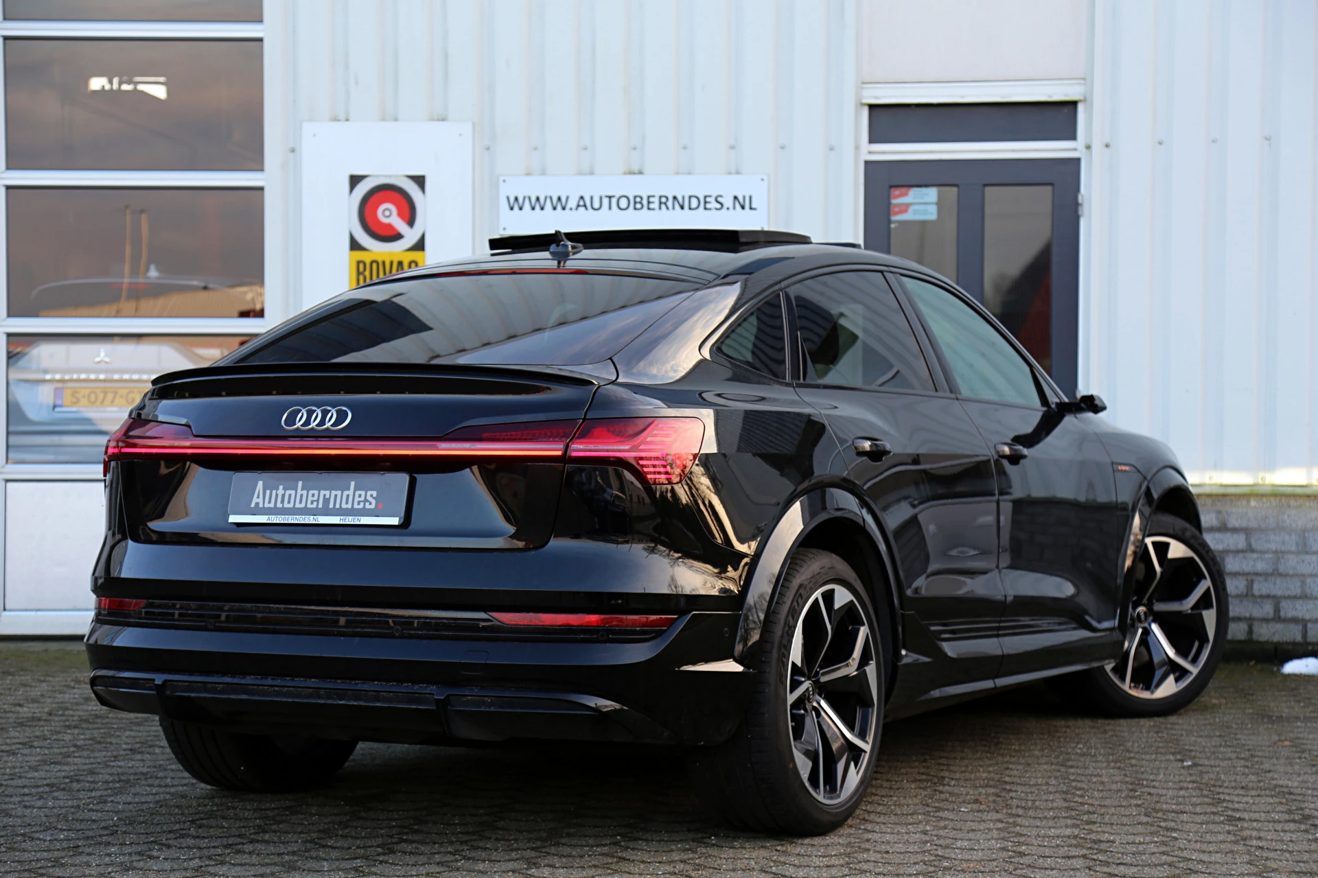 Hoofdafbeelding Audi e-tron