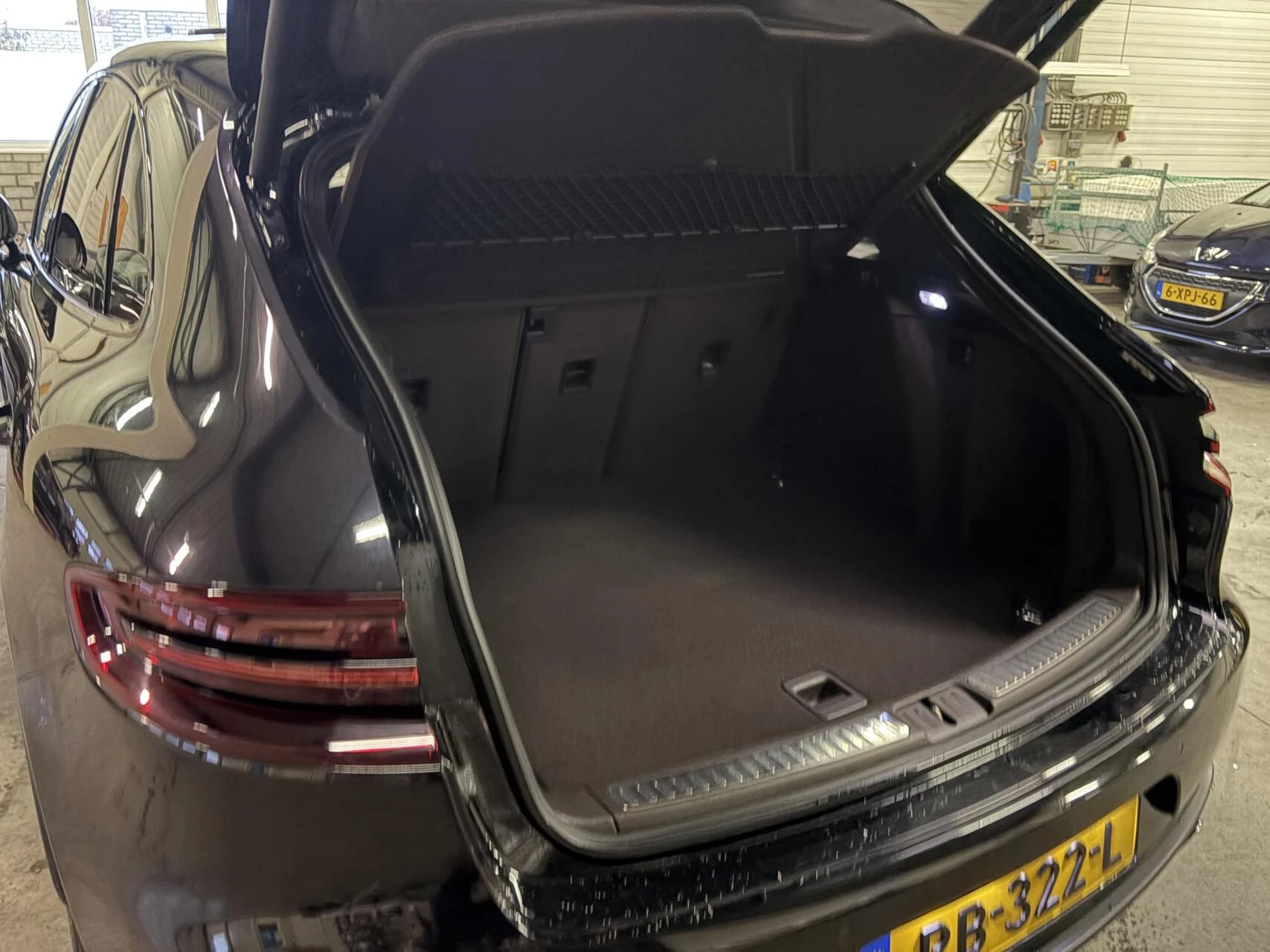 Hoofdafbeelding Porsche Macan