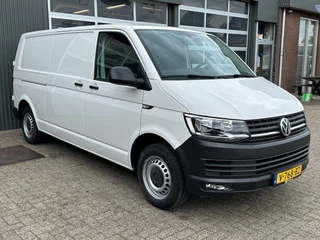 Hoofdafbeelding Volkswagen Transporter Volkswagen Transporter 2.0 TDI L2H1 102pk Kastinrichting 2200kg Trekgewicht Cruise controle Parkeerhulp achter Lang Bpm vrij 1e eigenaar Dealer onderhouden !! Euro 6