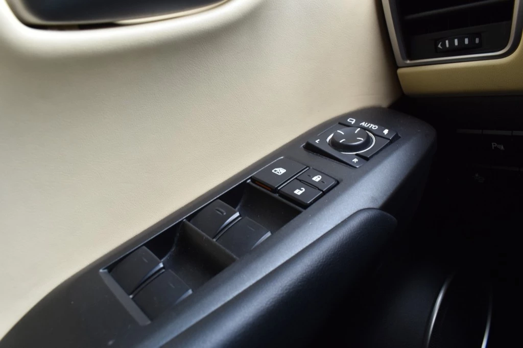 Hoofdafbeelding Lexus NX