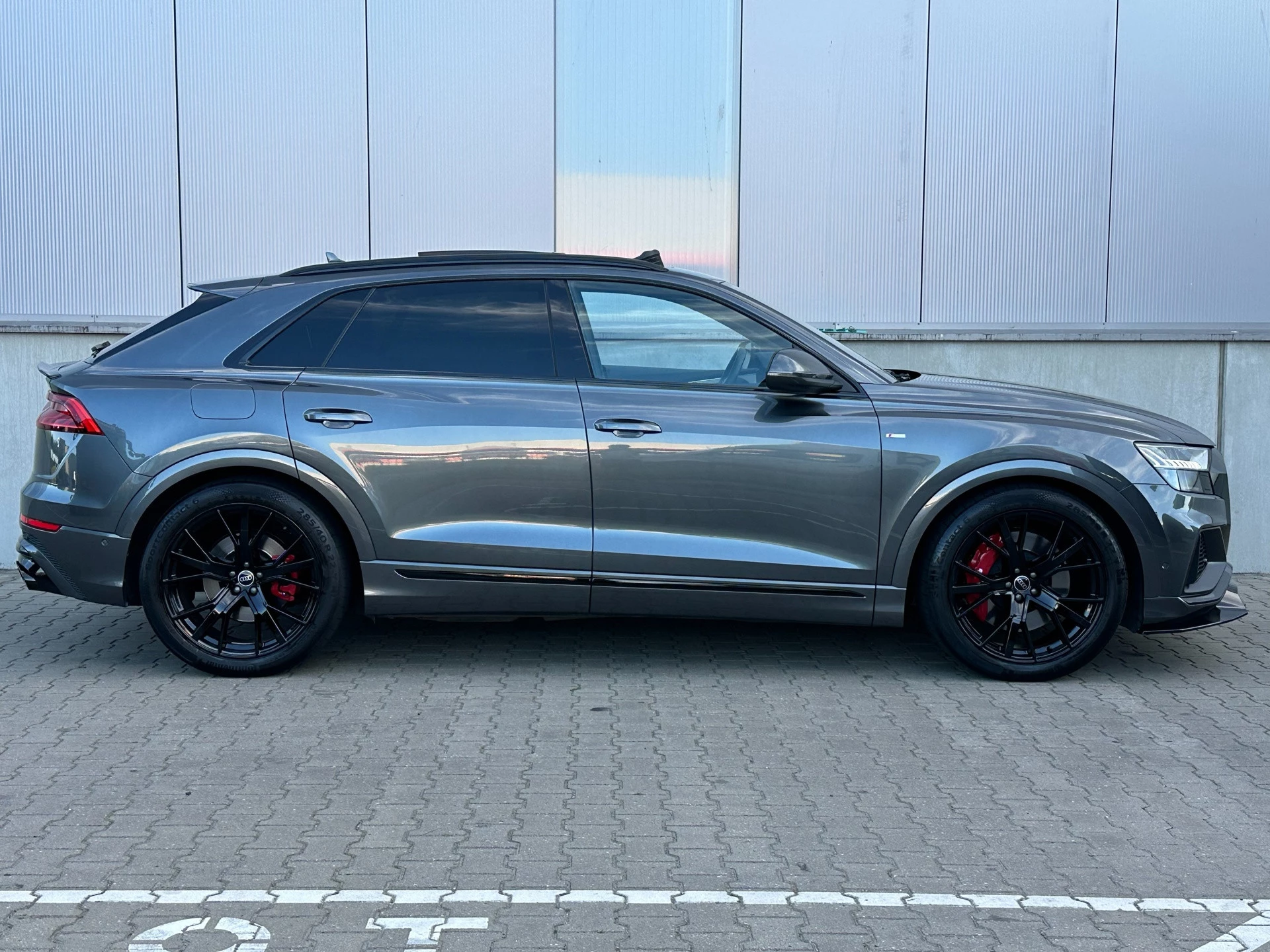Hoofdafbeelding Audi Q8