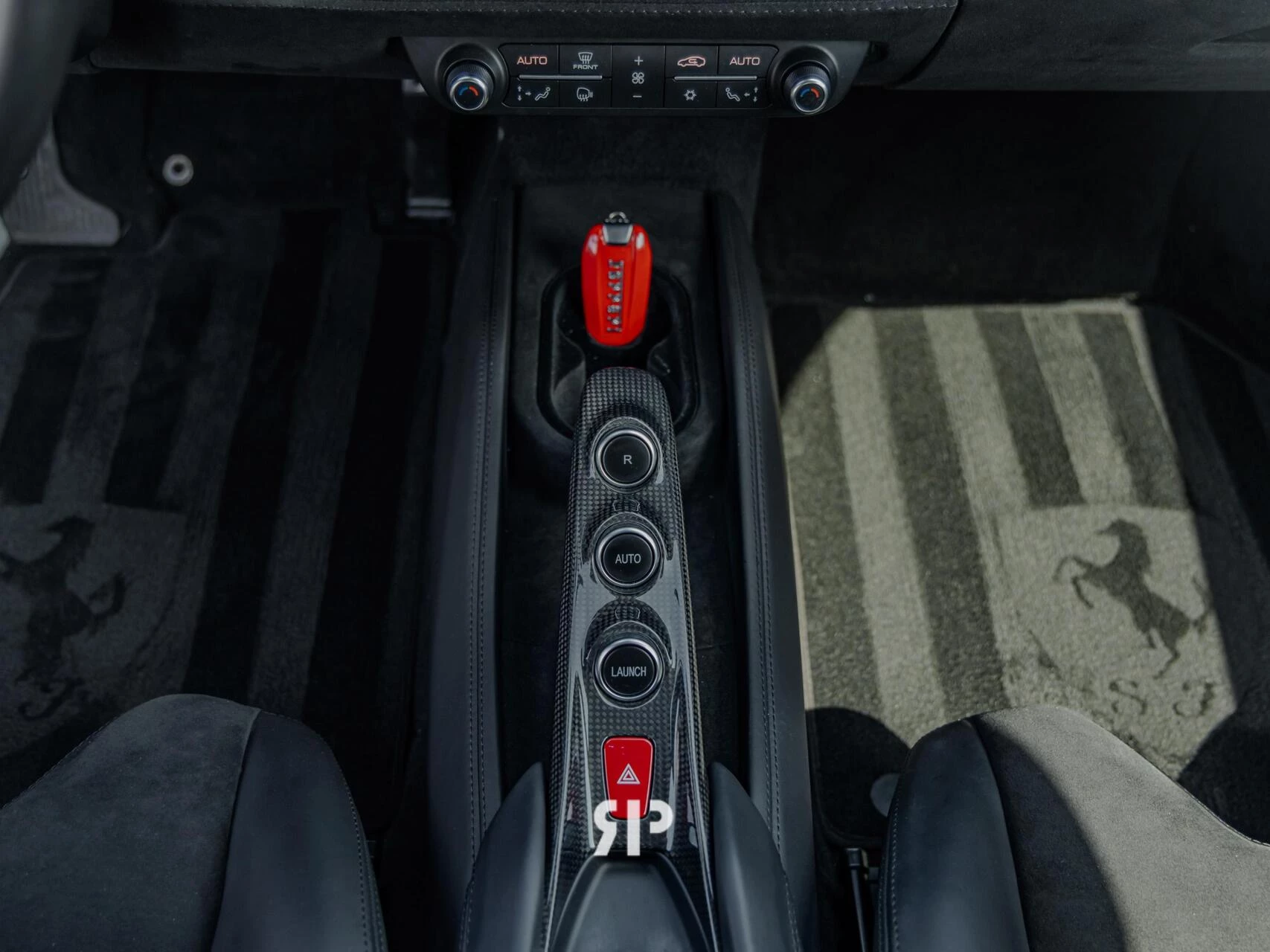 Hoofdafbeelding Ferrari F8 Tributo