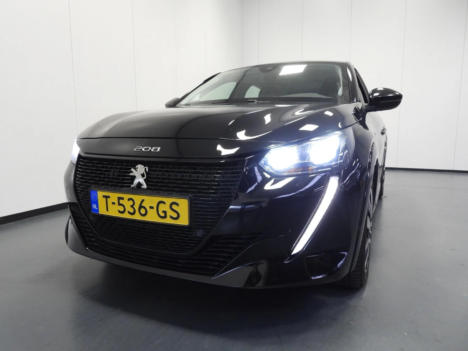 Hoofdafbeelding Peugeot e-208