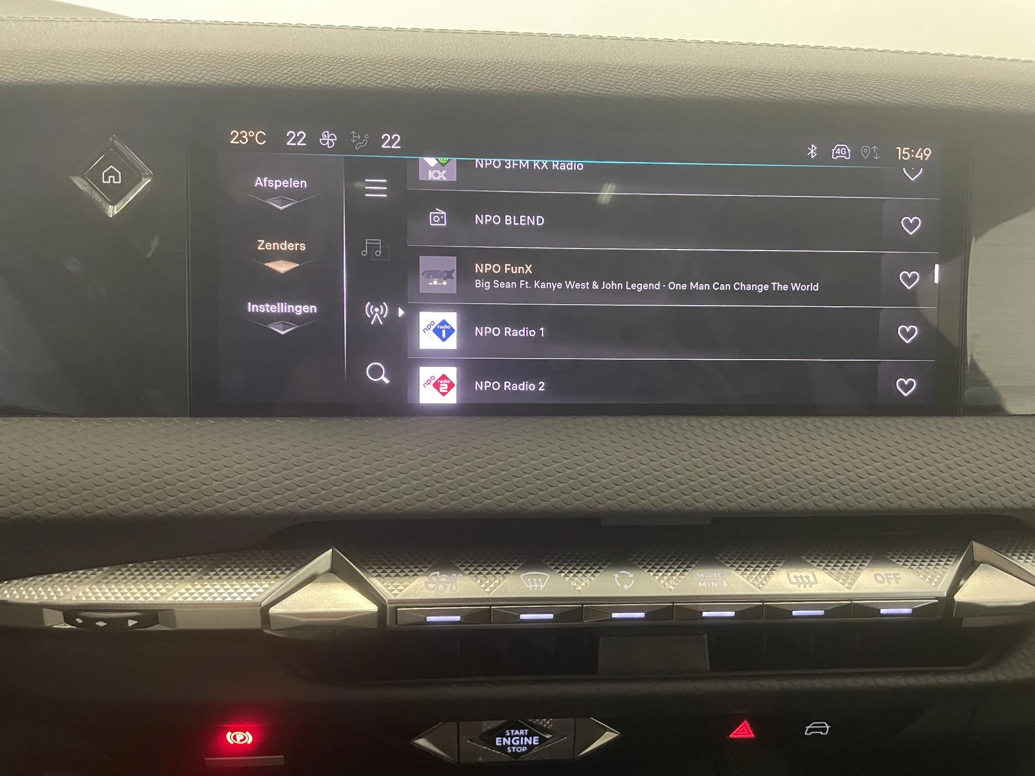 Hoofdafbeelding DS DS 4