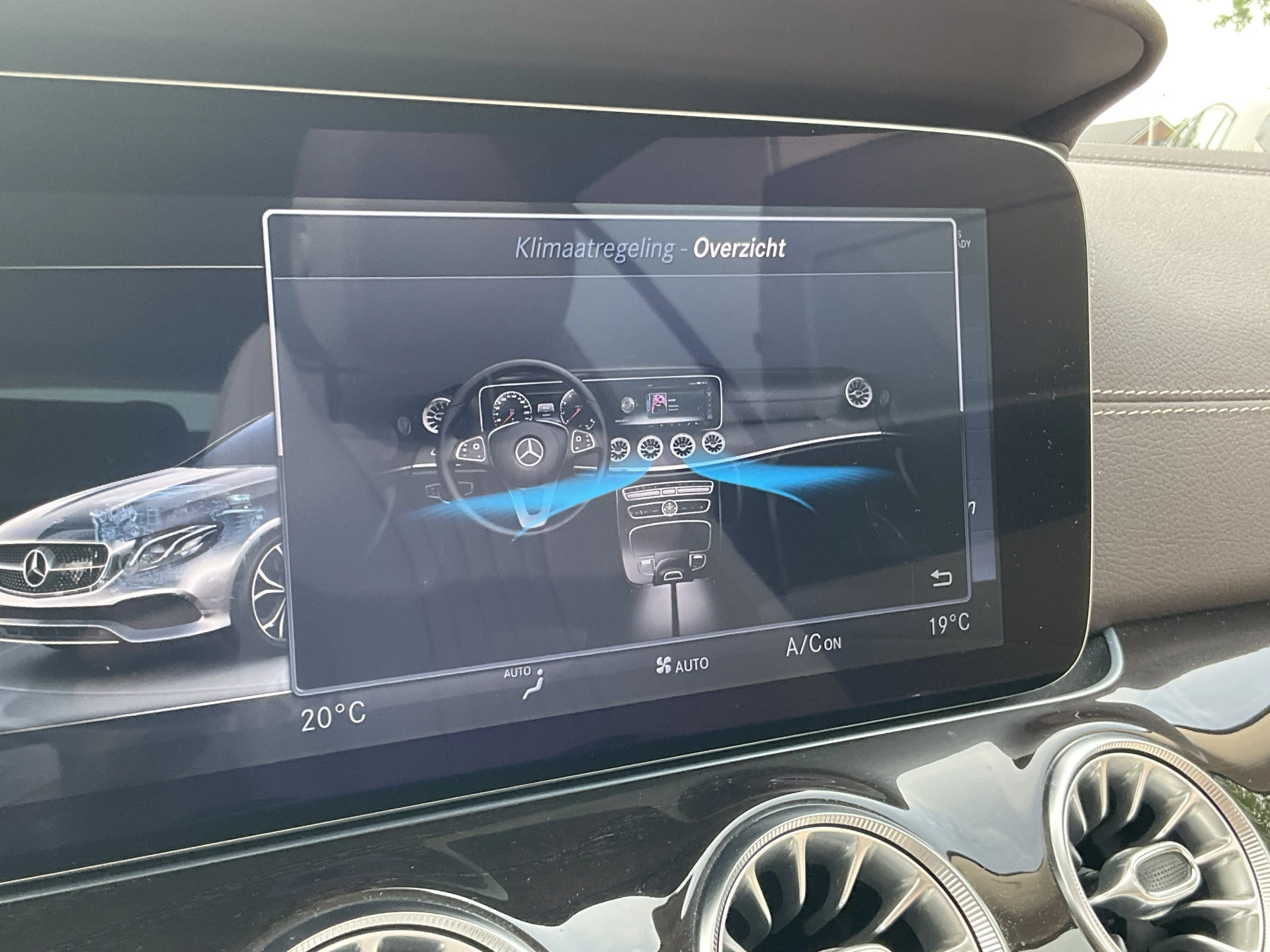 Hoofdafbeelding Mercedes-Benz E-Klasse