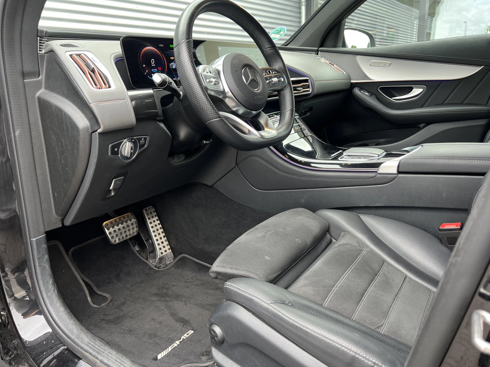 Hoofdafbeelding Mercedes-Benz EQC