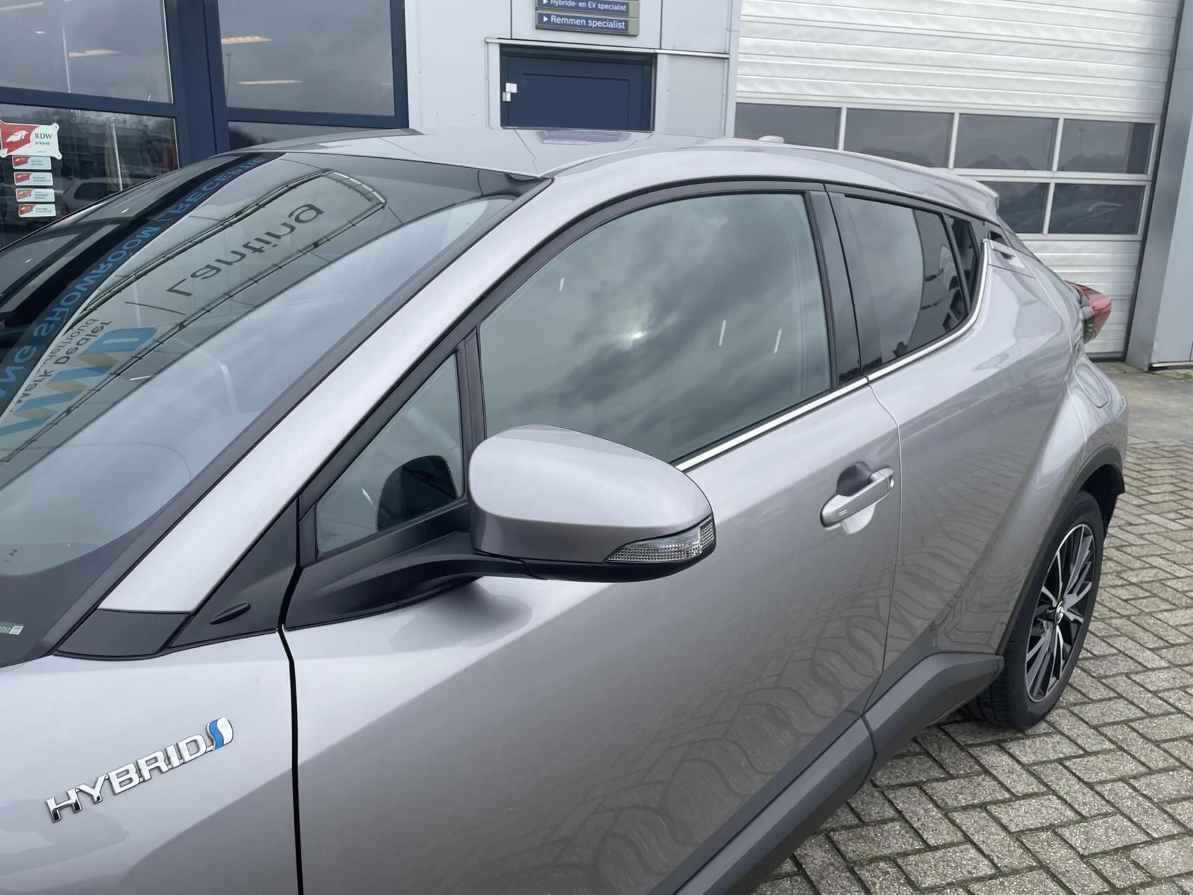 Hoofdafbeelding Toyota C-HR