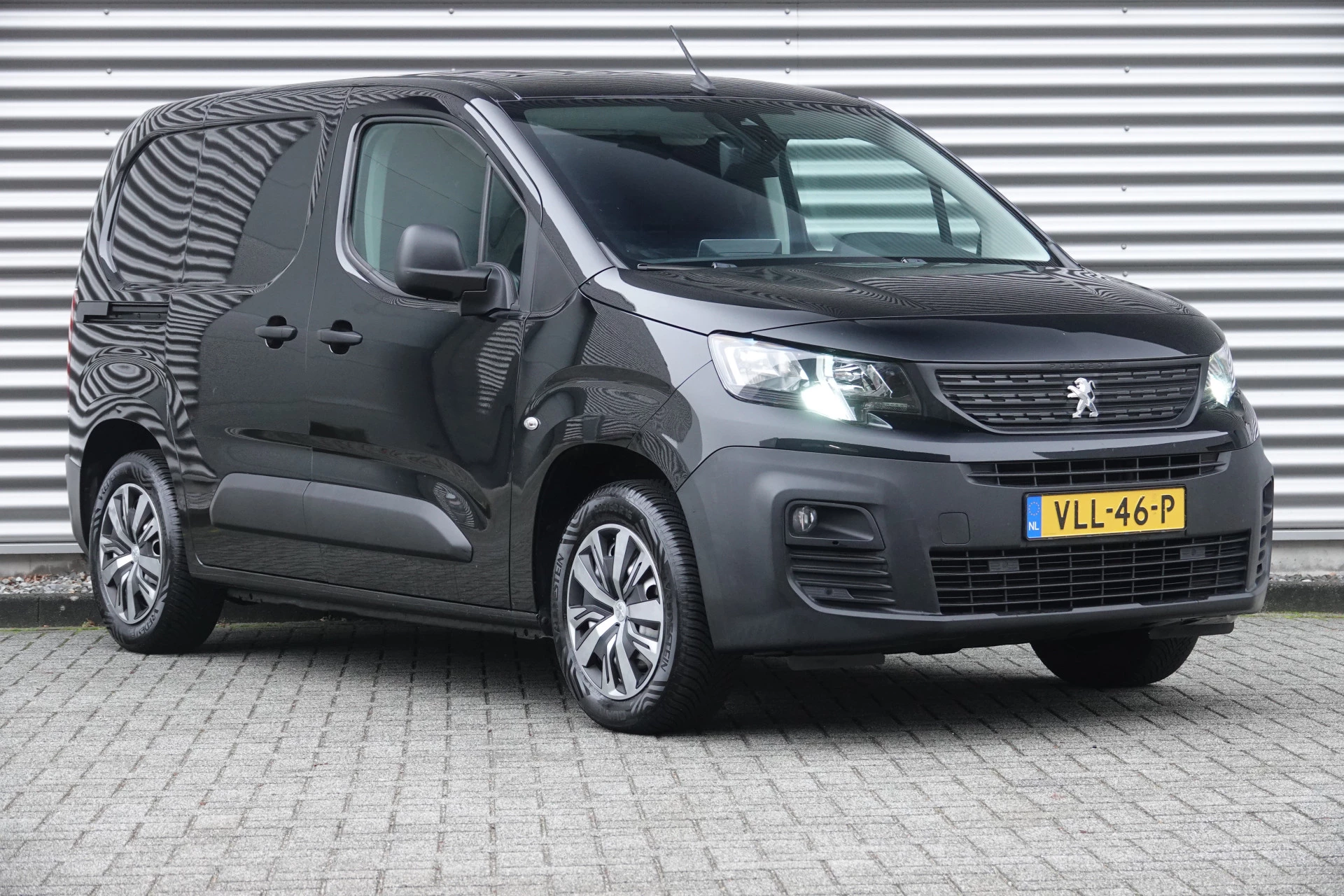 Hoofdafbeelding Peugeot Partner