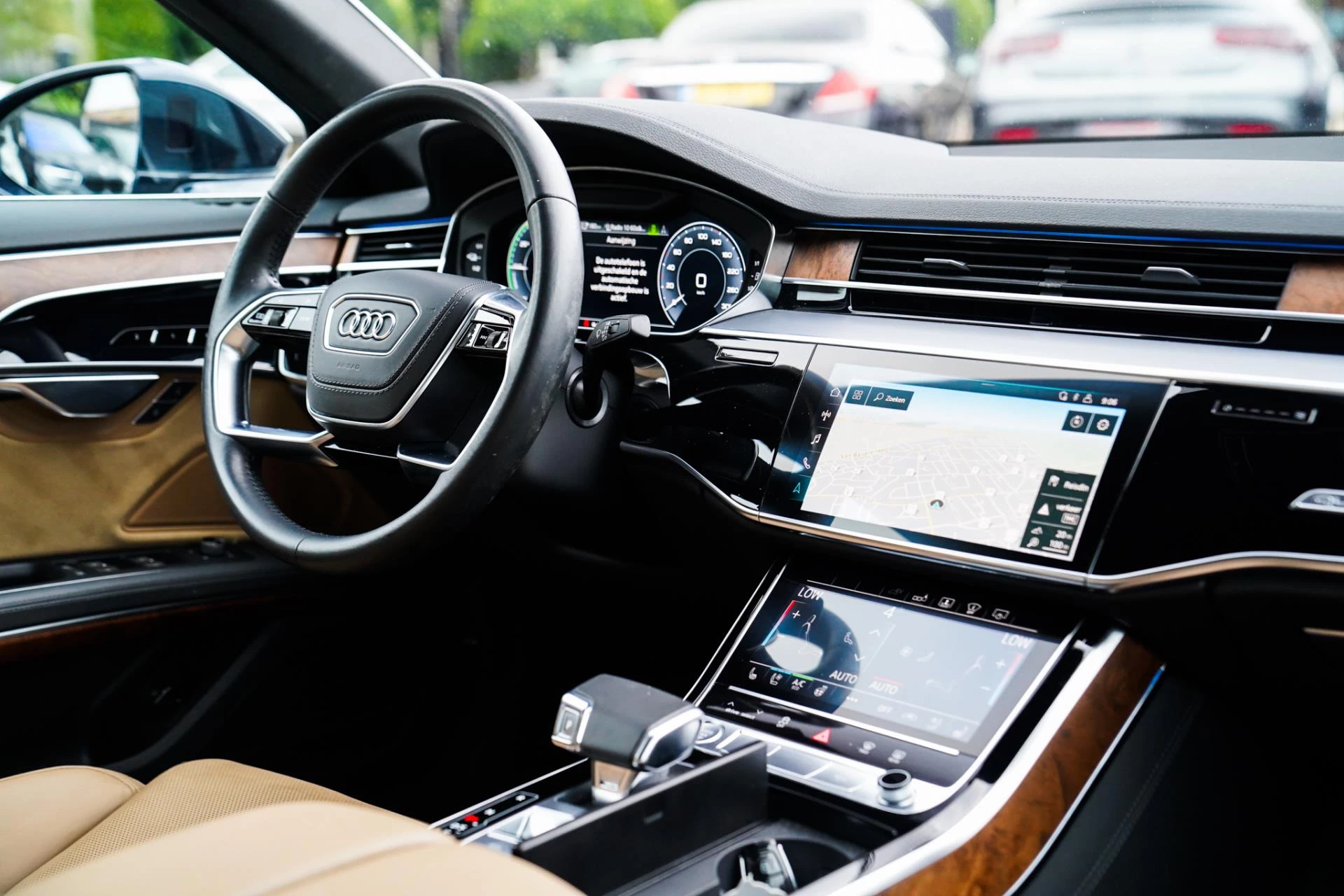 Hoofdafbeelding Audi A8