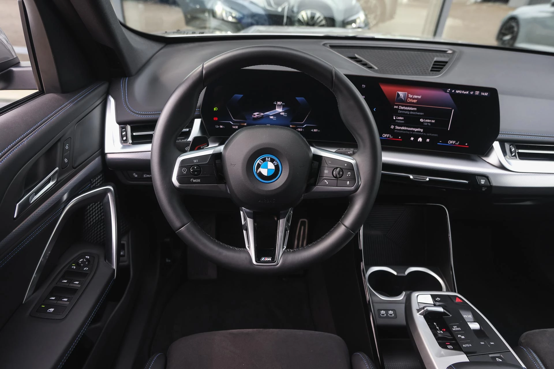 Hoofdafbeelding BMW iX1