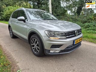 Volkswagen Tiguan 1.4 TSI ACT Highline / PANORAMADAK / LEER / EL. STOEL