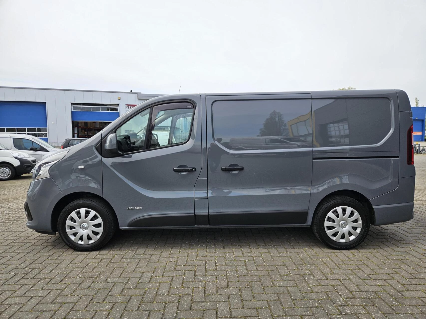 Hoofdafbeelding Nissan NV300