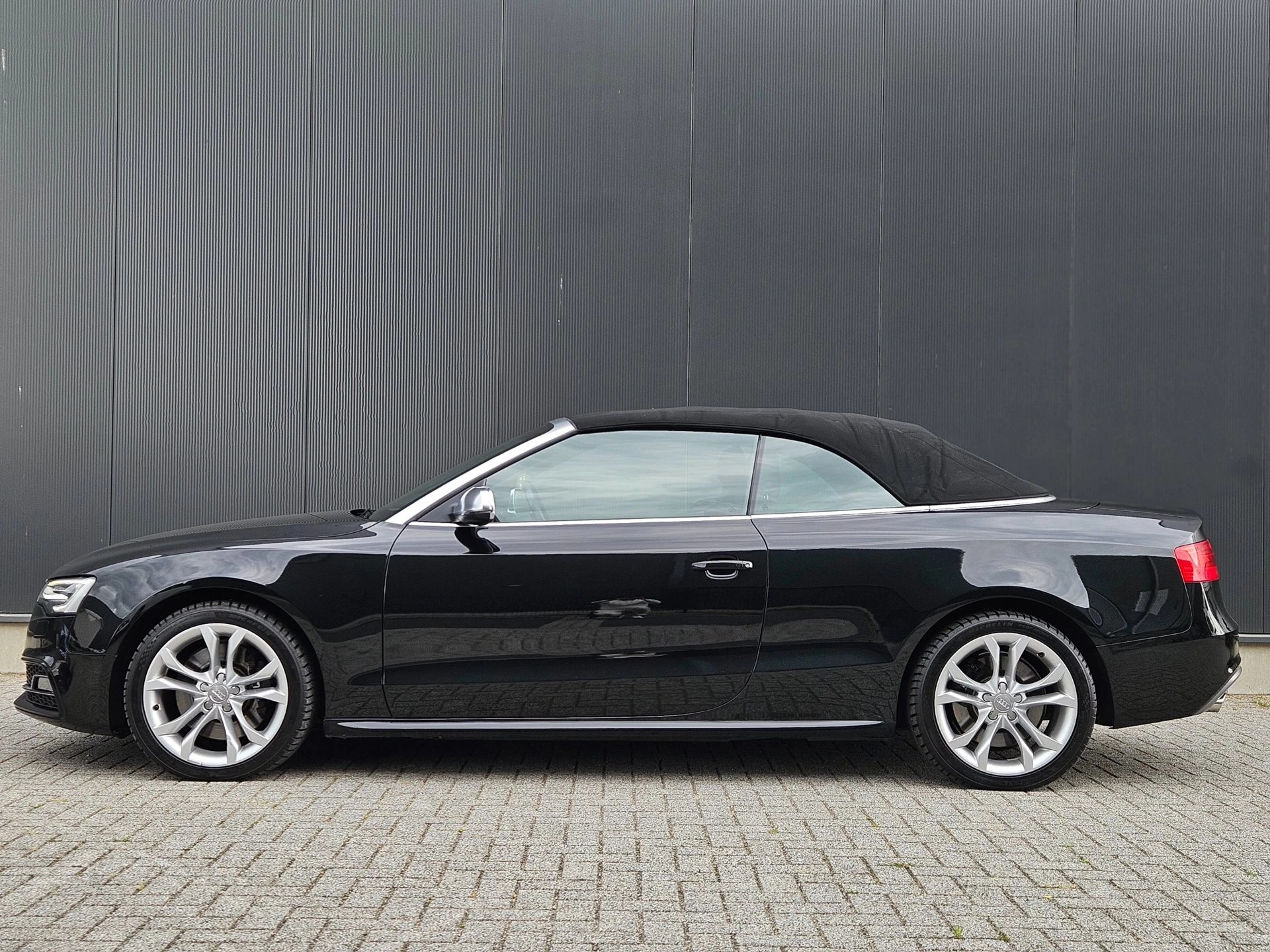 Hoofdafbeelding Audi S5