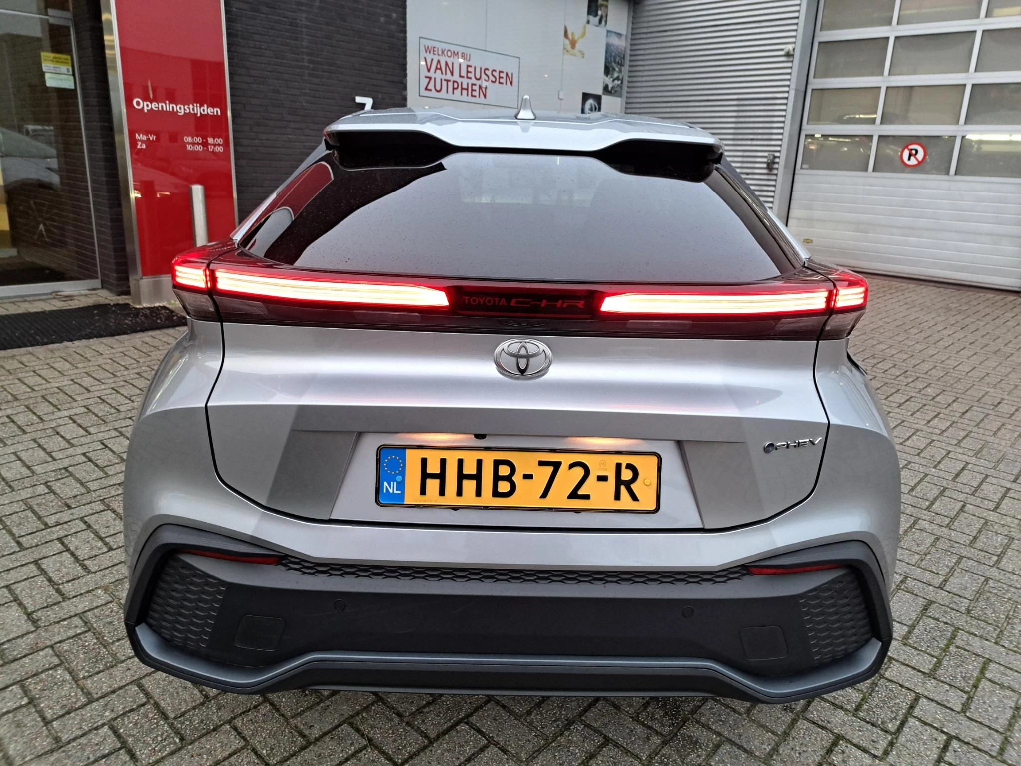 Hoofdafbeelding Toyota C-HR