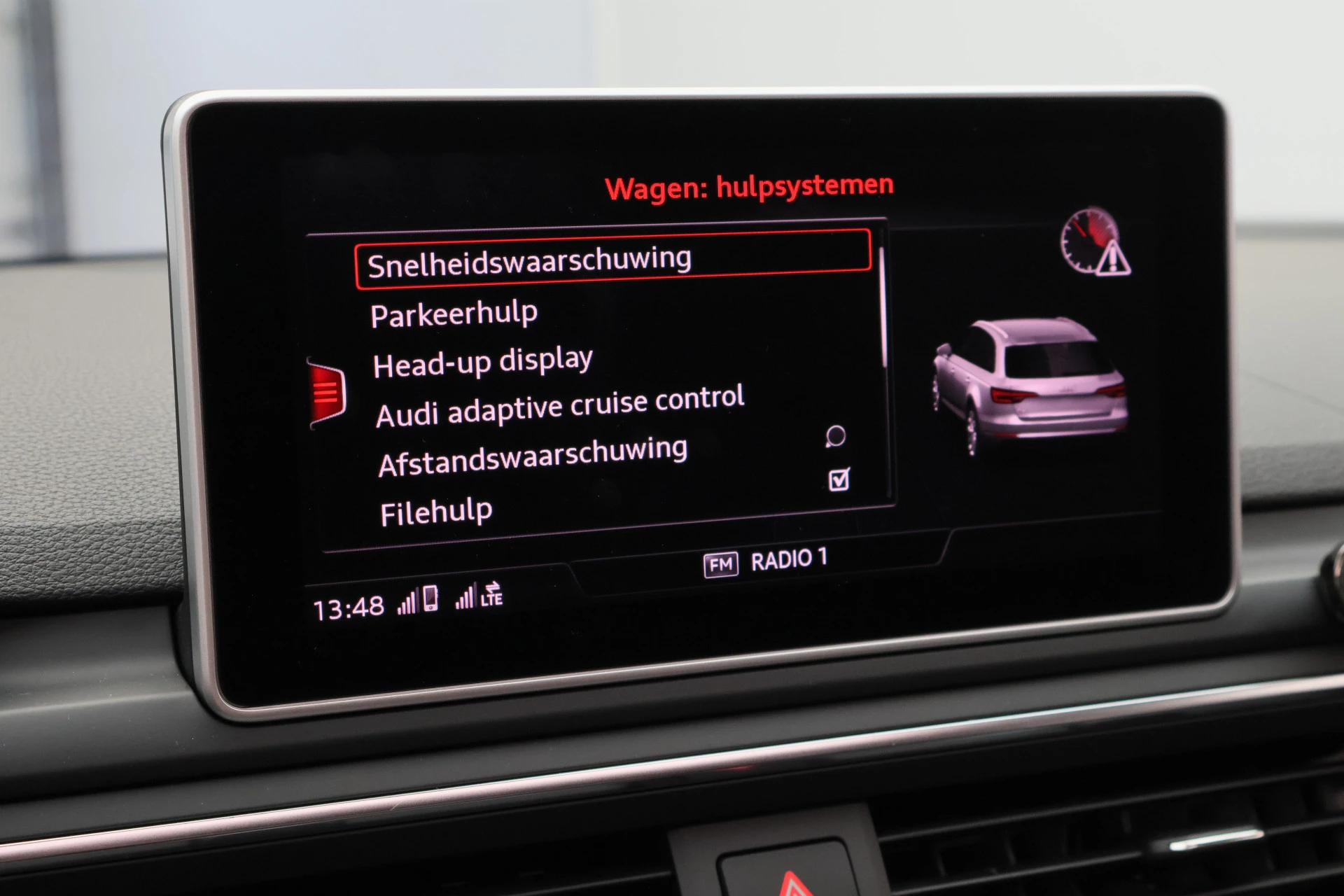 Hoofdafbeelding Audi S4