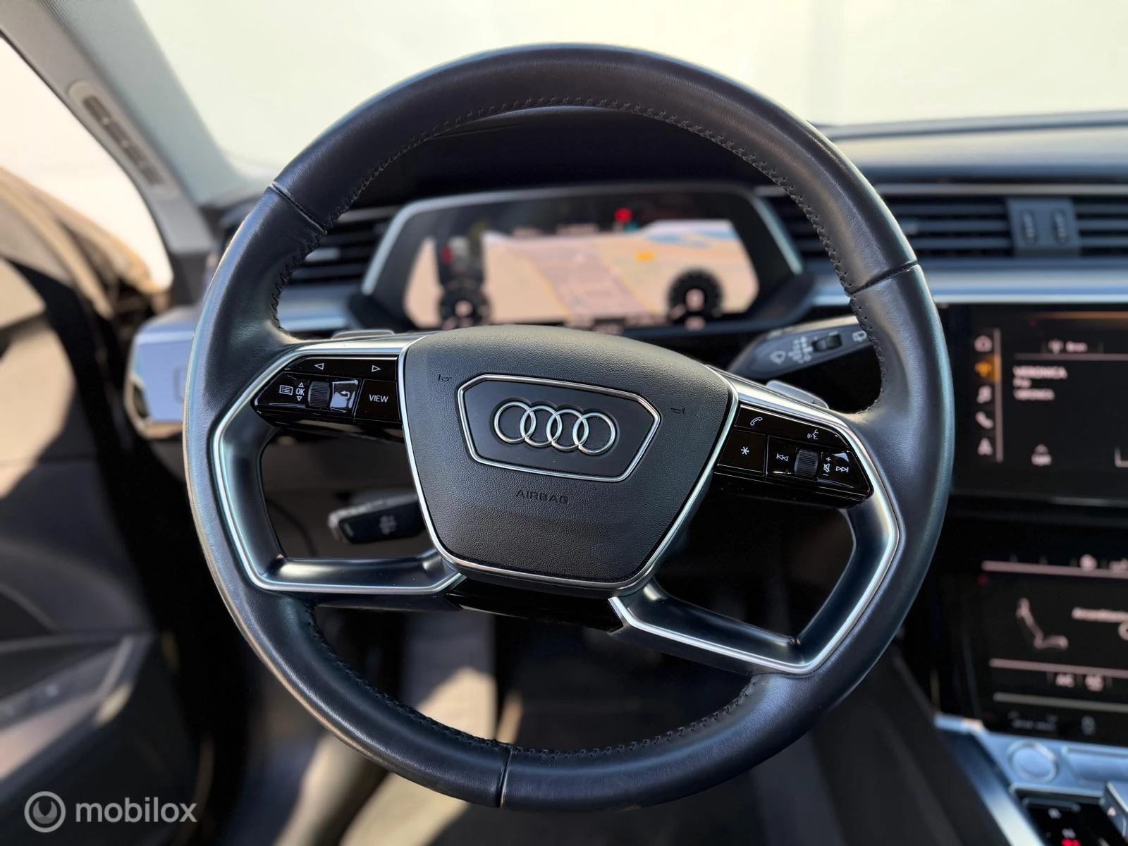 Hoofdafbeelding Audi e-tron