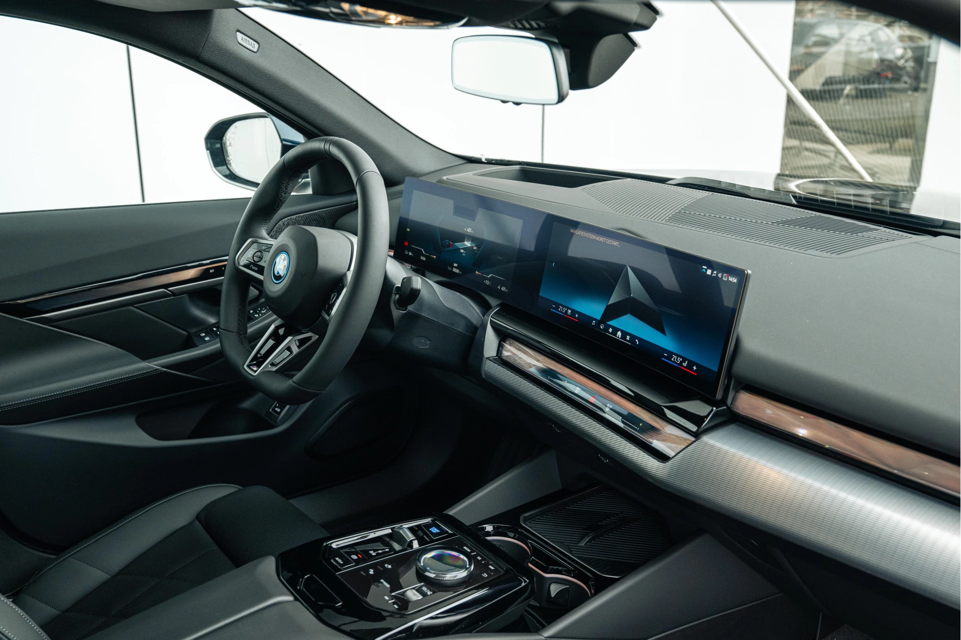 Hoofdafbeelding BMW i5