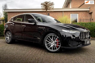 Hoofdafbeelding Maserati Levante Maserati Levante 3.0 V6 S TwinTurbo AWD GranSport 430 PK Leder Luchtvering 21''