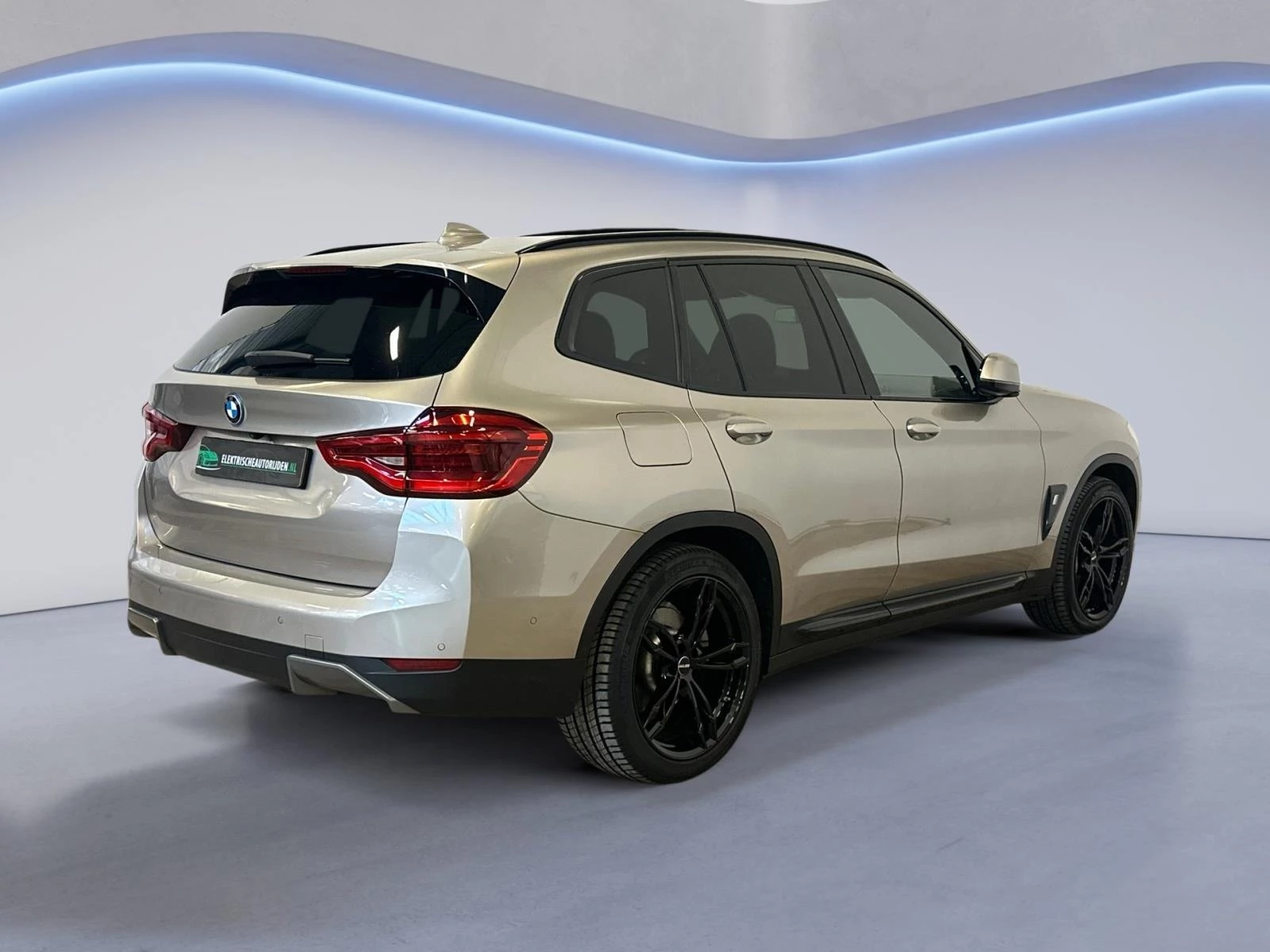 Hoofdafbeelding BMW iX3