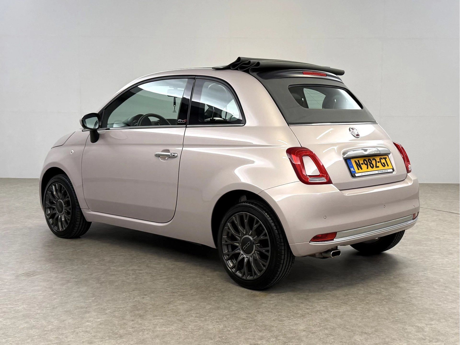 Hoofdafbeelding Fiat 500C