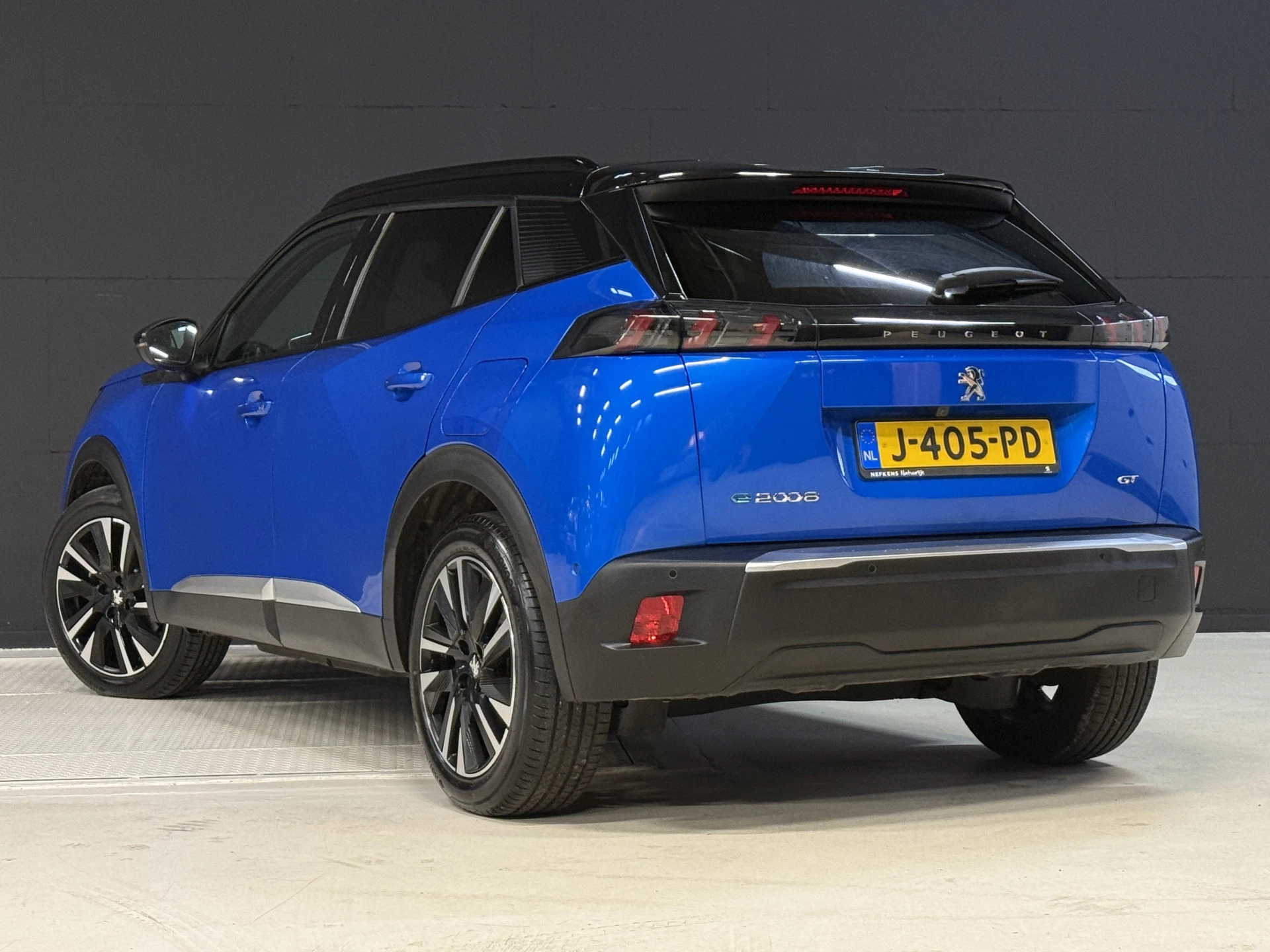 Hoofdafbeelding Peugeot e-2008