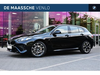 BMW 1 Serie 120 M Sport Automaat / Trekhaak / Sportstoelen / M Adaptief onderstel / Comfort Access / Adaptieve LED / Parking Assistant Plus / Head-Up / Live Cockpit Professional