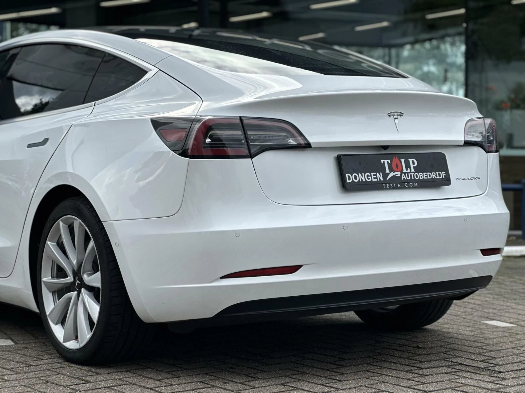 Hoofdafbeelding Tesla Model 3