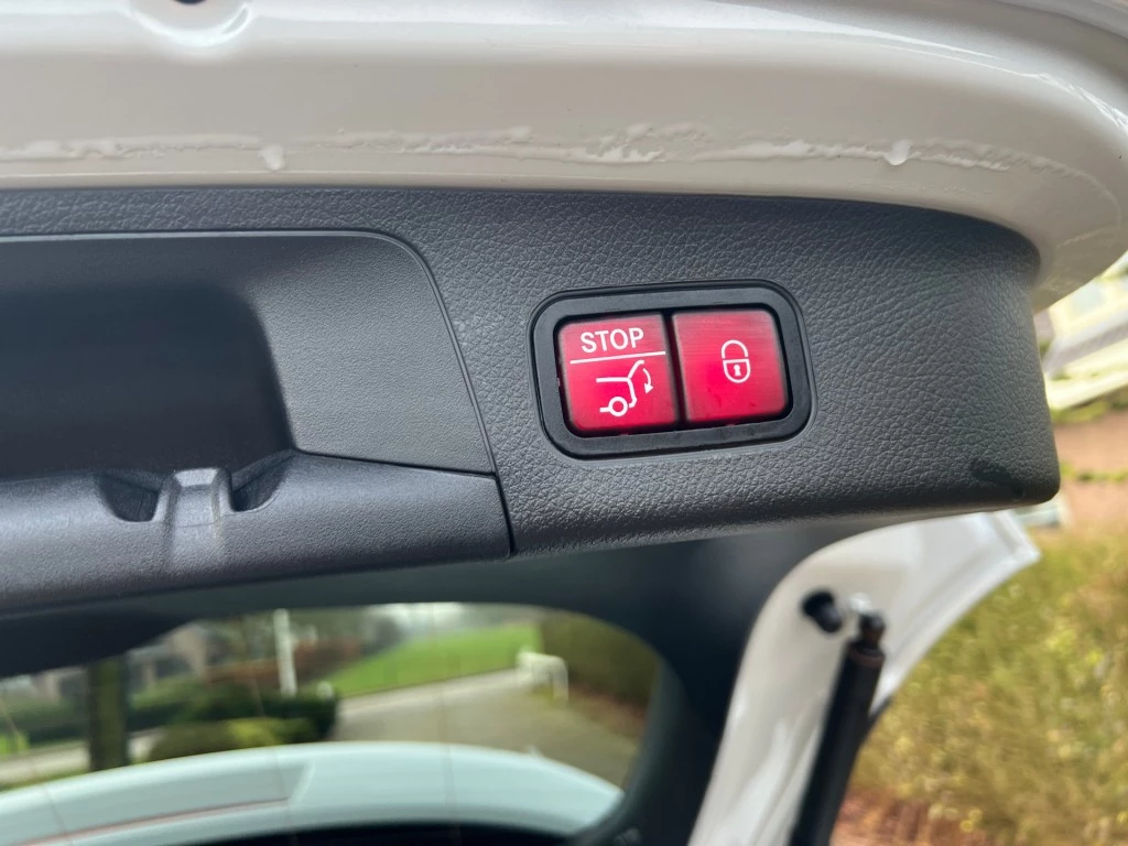 Hoofdafbeelding Mercedes-Benz EQA