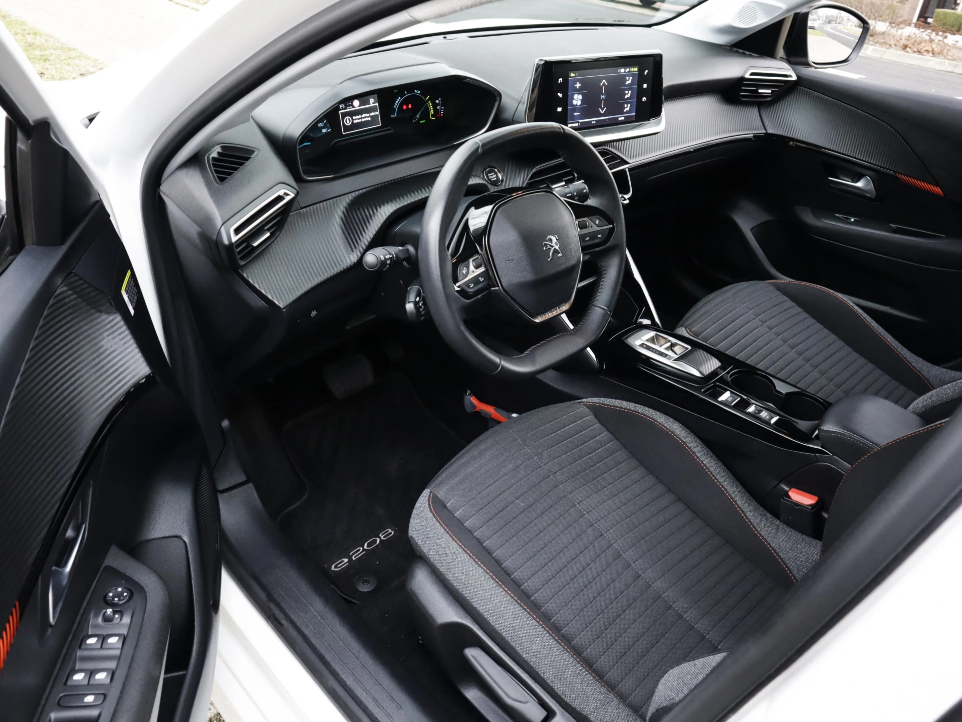 Hoofdafbeelding Peugeot e-208