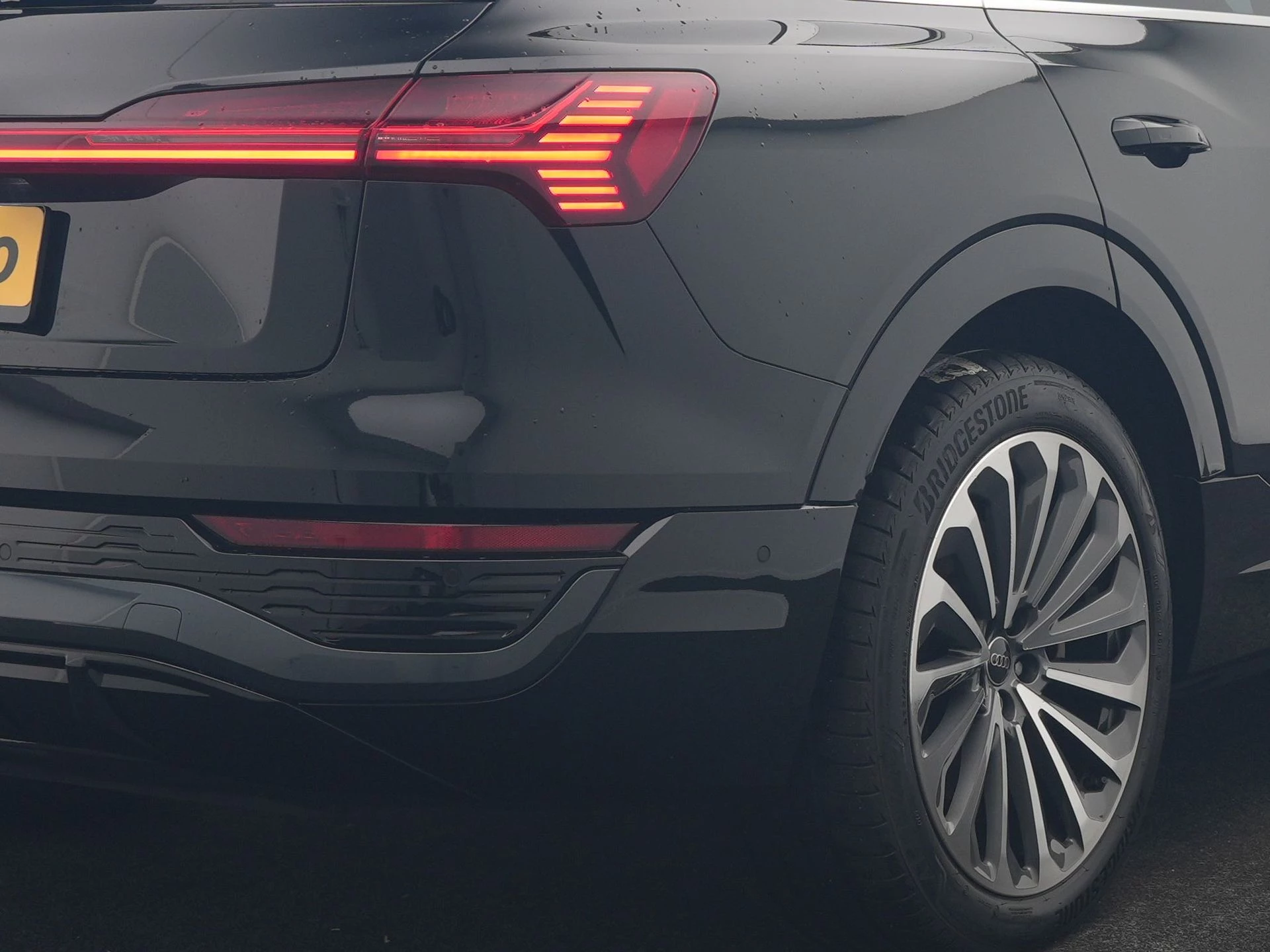 Hoofdafbeelding Audi Q8 e-tron