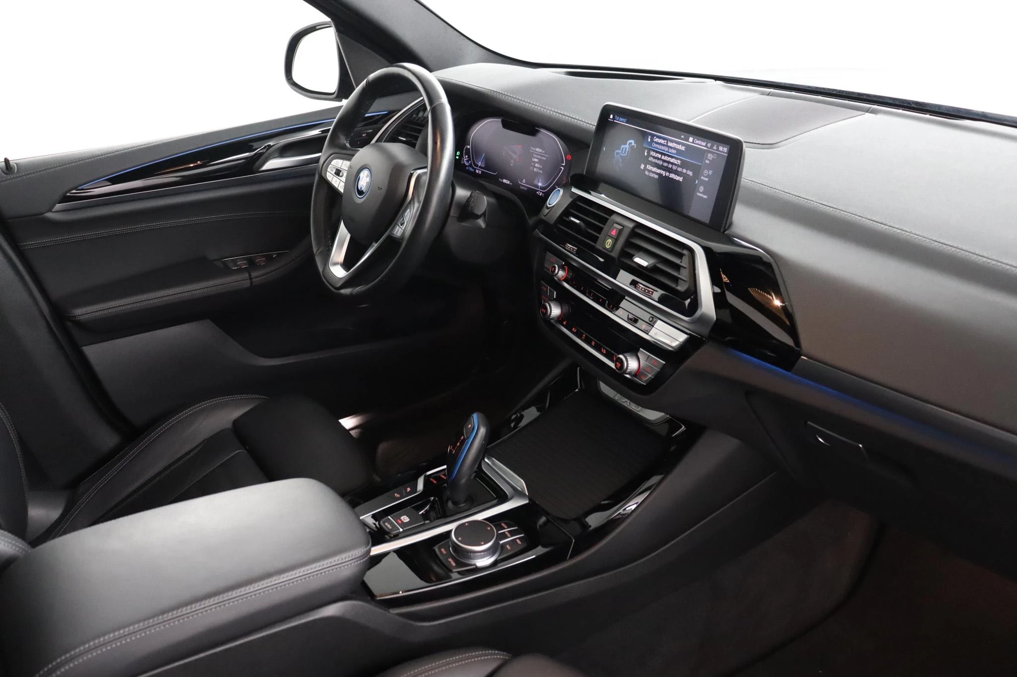 Hoofdafbeelding BMW iX3