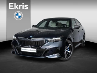 BMW 5 Serie Sedan 550e xDrive | M Sportpakket Pro | Equipment Pack Pro | Verwarmd Stuurwiel | Comfort Access | Panoramadak | Stoelventilatie | Bowers & Wilkins | Stoelverwarming