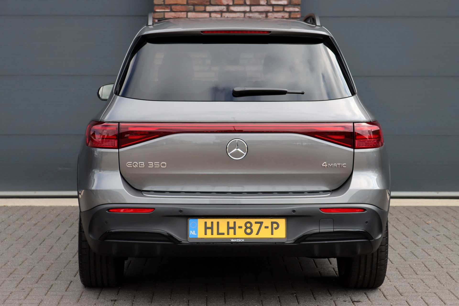 Hoofdafbeelding Mercedes-Benz EQB