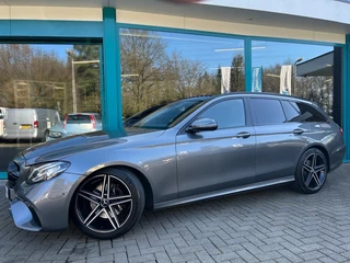 Hoofdafbeelding Mercedes-Benz E-Klasse Mercedes-Benz E-Klasse E 200 AMG Edition CarPlay, Camera, Schuifdak, 19Inch, LED