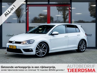 Volkswagen Golf 1.4 TSI ACT Highline R-Line | Stoelverwarming | Camera | Navigatie | ErgoActive Seats | Climate Control | Adaptieve Cruise Control | PDC | 17'' Lichtmetalen Velgen | Apple Carplay | Android Auto |