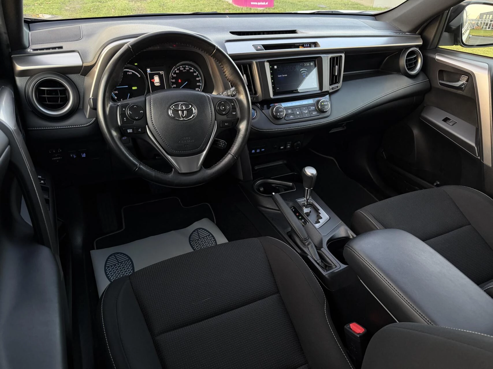 Hoofdafbeelding Toyota RAV4