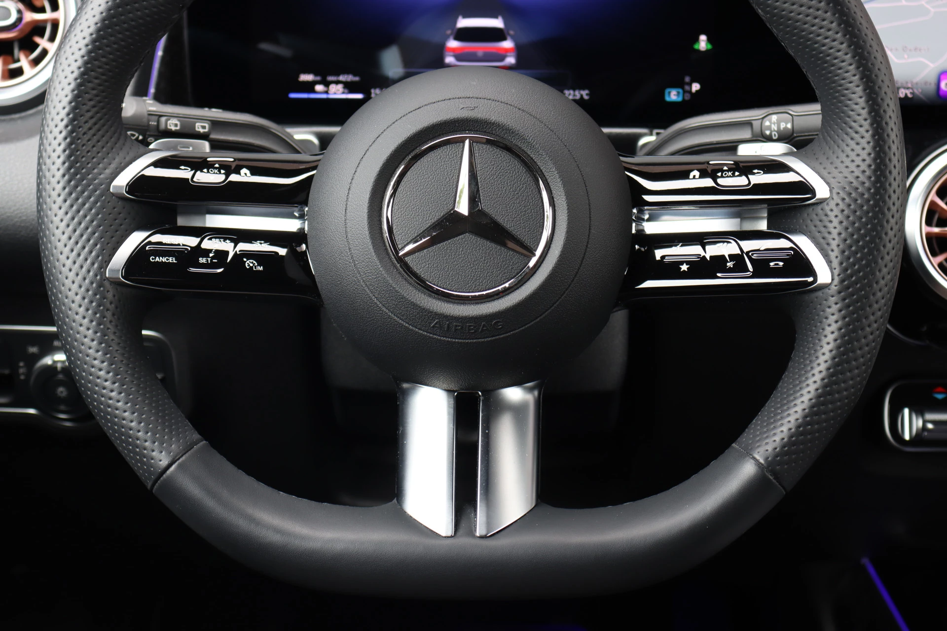 Hoofdafbeelding Mercedes-Benz EQB